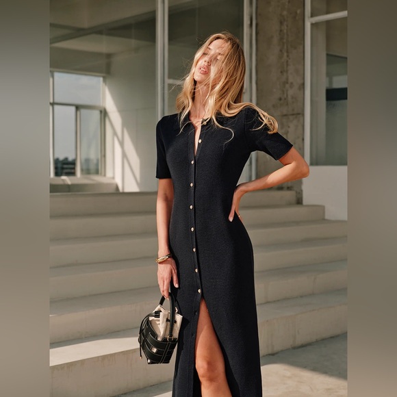 Commense Dresses & Skirts - Metal Button Collar Midi Dress